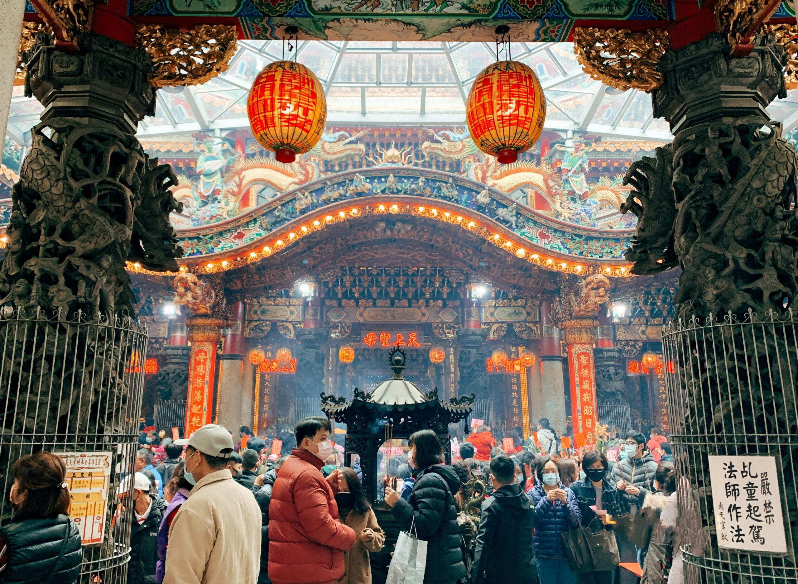 Believers maintaining a solemn attitude in the temple